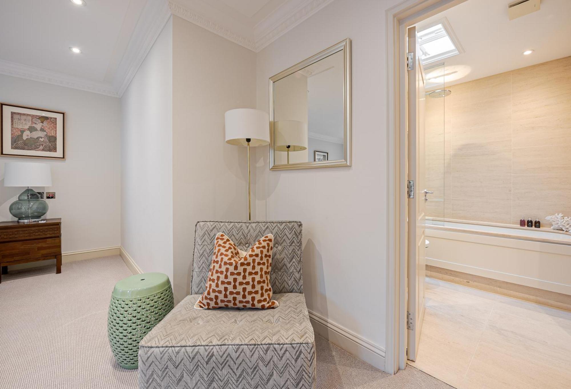Modern 3 Bedroom Luxury House With Garage In Central London Kültér fotó